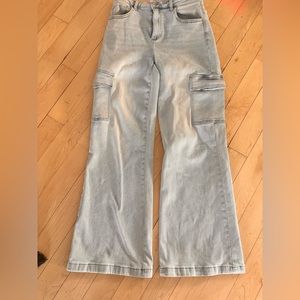 Risen high waisted cargo jeans sz 30